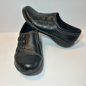 Clarks Ashland Effie Womens comfort Shoes Slip on‎ Black Leather Wedge size 6M